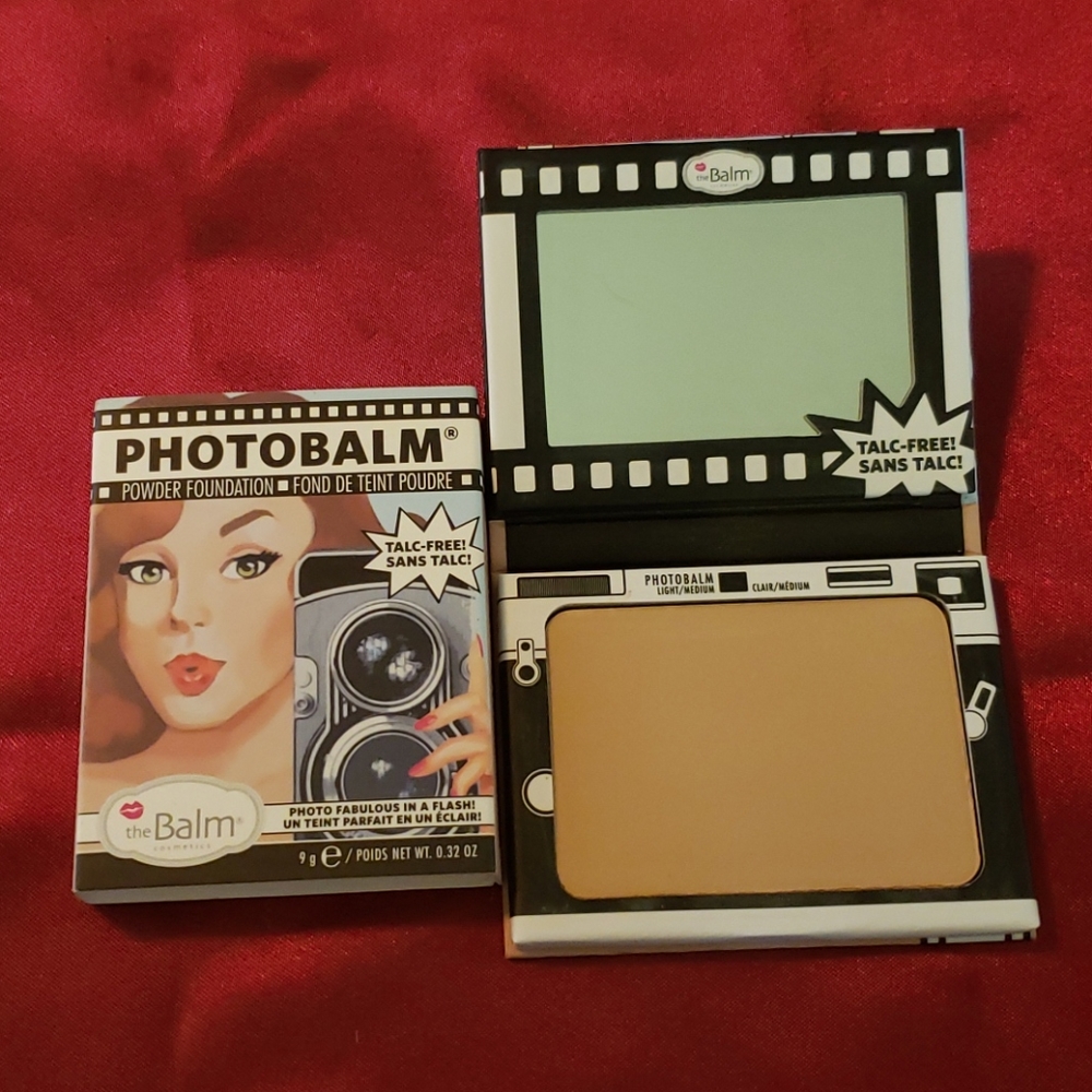 🌟3 for $20🌟 NIB theBalm powder foundation